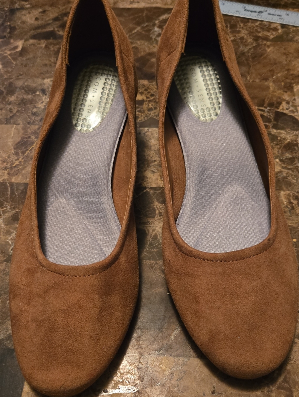 Com + Sens Women's Brown Suede Block Heel. Size 8.5. Clean Interior Excellent Co